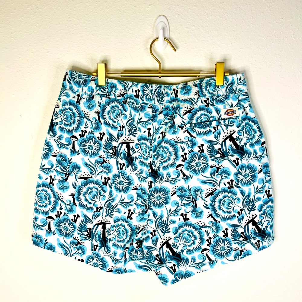 Dickies 100% Cotton Twill Roseburg Mushroom & Floral Shorts Cloud Flare Size XL - Picture 9 of 10